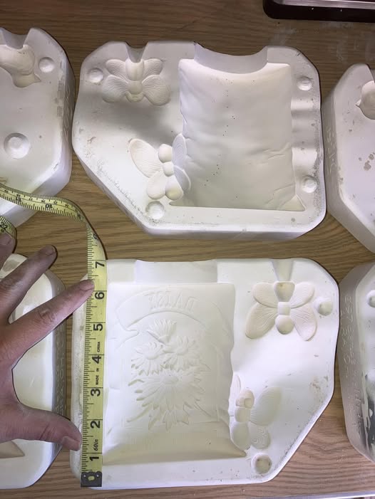 Donas 1506 Daisy Seed Packet w/ Butterflies Ceramic Casting Mold