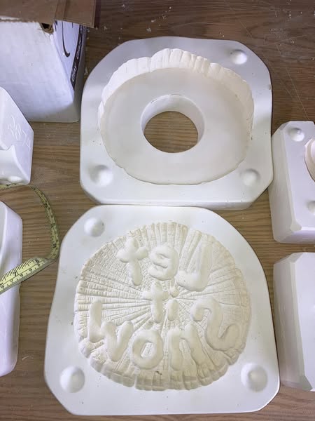 Clay Magic 2466 Let it Snow Log Slice Ceramic Casting Mold lotFQ