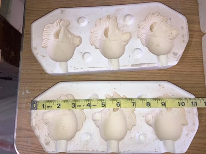 Donas 1185 Horse Egg.Pressions Ceramic Casting Mold
