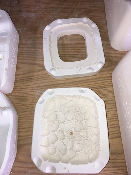 Nowells 1998 Rock base ? Coaster ? Ceramic Casting Mold lot# EJ