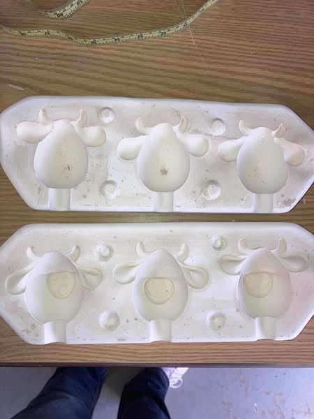 Donas 1179 Cow Egg-Pressions Ceramic Casting Mold lot# DE