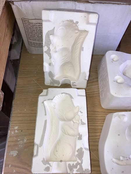 Jodi 1555 Skunk Ceramic Casting Mold lotFV