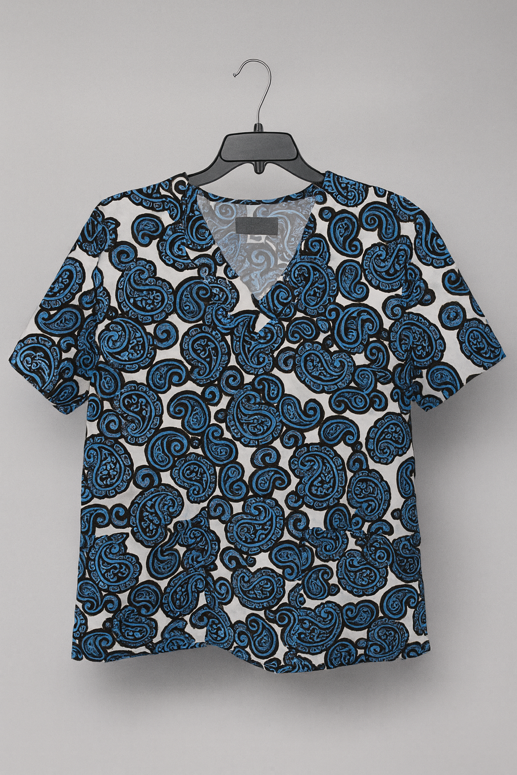 ๐ฉบ Scrub Top โ Unknown Maker ๐ Size: Medium