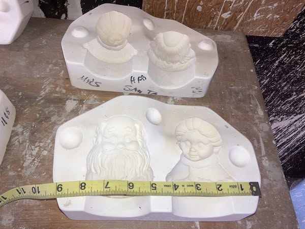 Clay Magic J1001 Mr & Mrs Santa Clause Ornaments Ceramic Casting Mold lot# Ha3