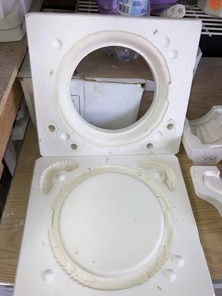 Boothe 1543 Round Holly Tray Ceramic Casting Mold lot# HM