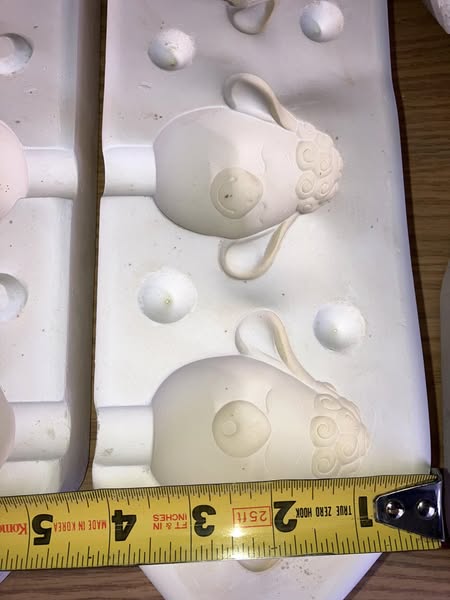 Donas 1189 Lamb Egg Pressions Ceramic Casting Mold lot#JG