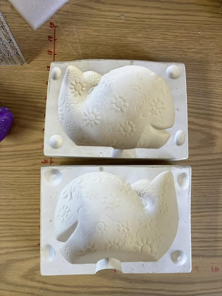 Whale Ceramic Slip Casting Mold Maker: Jody 1546