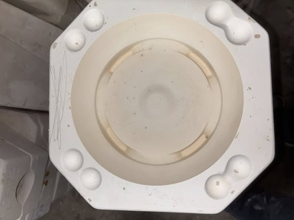 Base for Ming Jar 5031 - Round Box - McNees Ceramic Casting