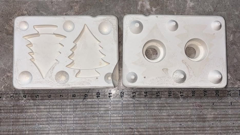 2” Christmas Tree bandana ties Jk 484 Ceramic Slip Casting Plaster Mold 6.14.