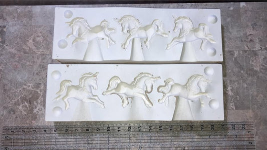 Unicorns 1985 Gare L-979 Ceramic Slip Casting Plaster mold 6.14