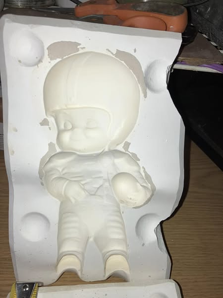 Football Player unkn maker TG Ceramic Casting Mold FREE SHIPPING