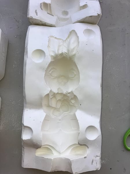 Rabbit Yozie 366  lot#D29 Ceramic Casting