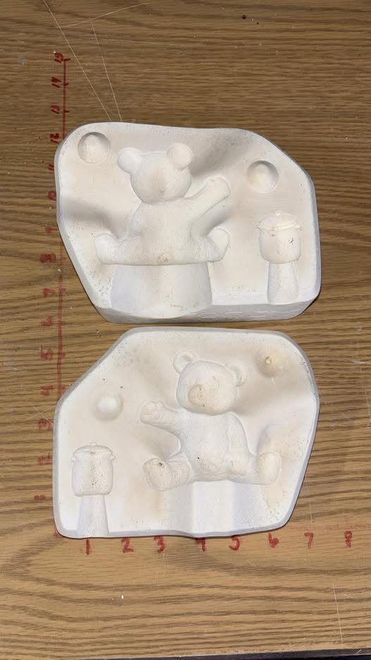 Bear and honey pot Scioto 1568 Ceramic Slip Casting Plaster Mold