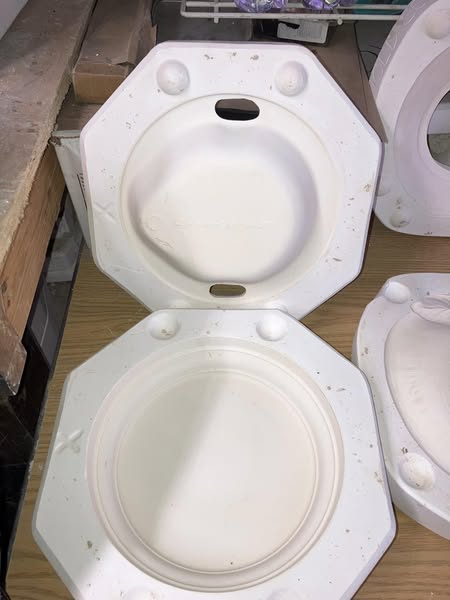 Base  Atlantic 482 lot#PF Ceramic Casting Mold
