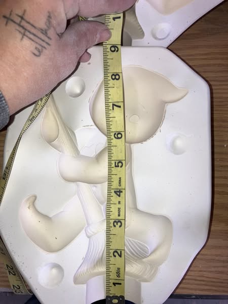 Donas 1220 Boo Baby on Broom Ceramic Casting Mold lotGC