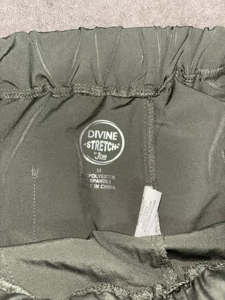 🩺 Divine Stretch by JDM Scrub Pants 🎨 Color: Olive Green 📏 Size: Medium