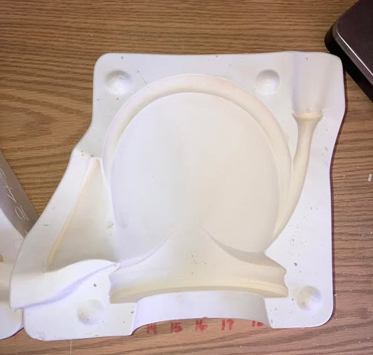 French Horn Santa and Sleigh Ceramic Casting Mold Maker: Gare 2492