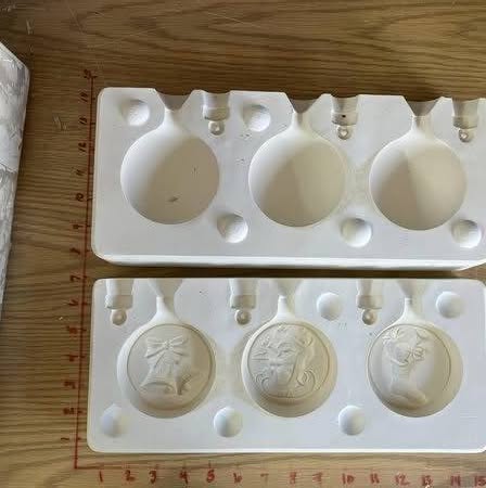 Ornaments Ceramic Slip Casting Mold Maker: Kimple 324