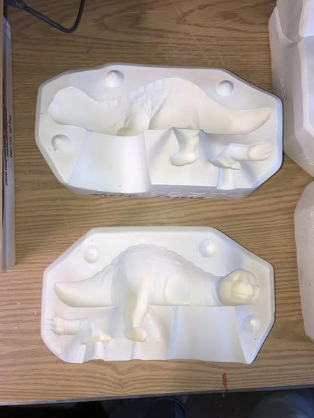 9.5” Sleeping Shelf Dinosaur Scioto 2253 (lot# SO.mbs.cs4s.cct.pkr) Ceramic Casting Mold FREE SHIPPING