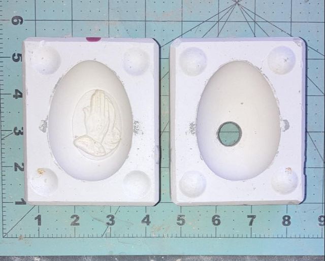 Praying Hands Easter Egg Nowells 452 (Lot#81) Ceramic Casting Mold