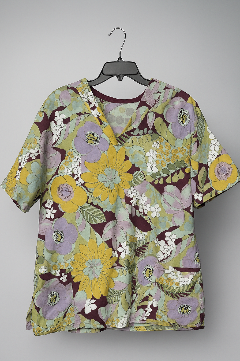 🩺 Gently Used Scrub Top Size Large