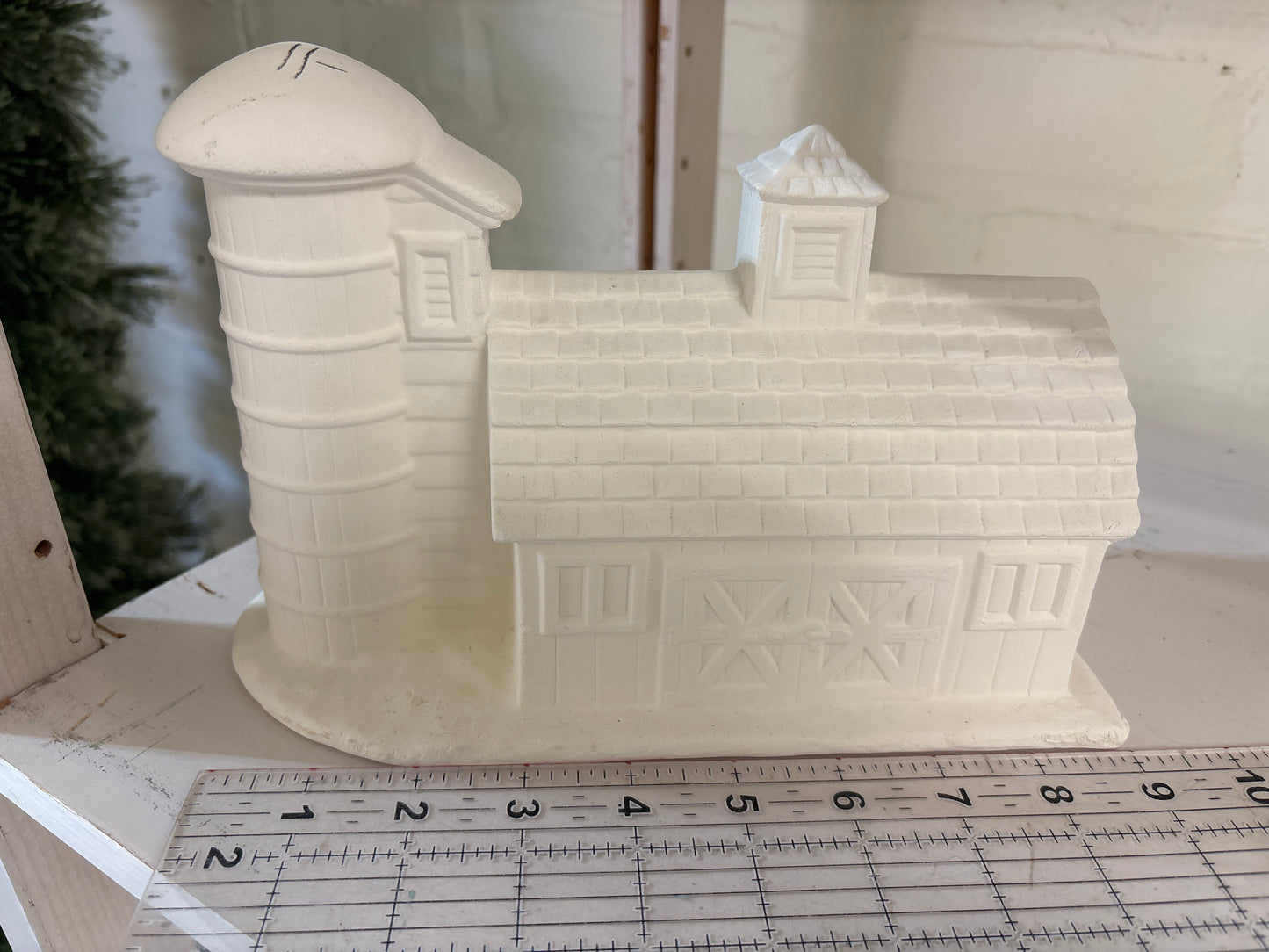 Barn and silo single piece
