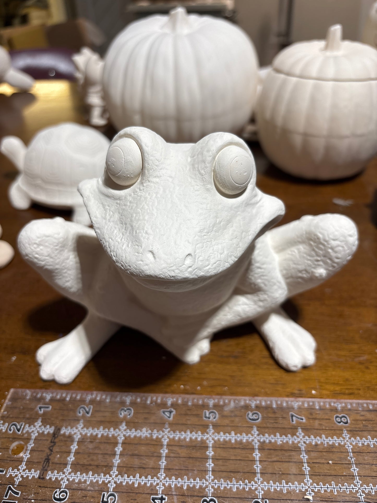 Big Eyes Toad Frog RtP Ceramics