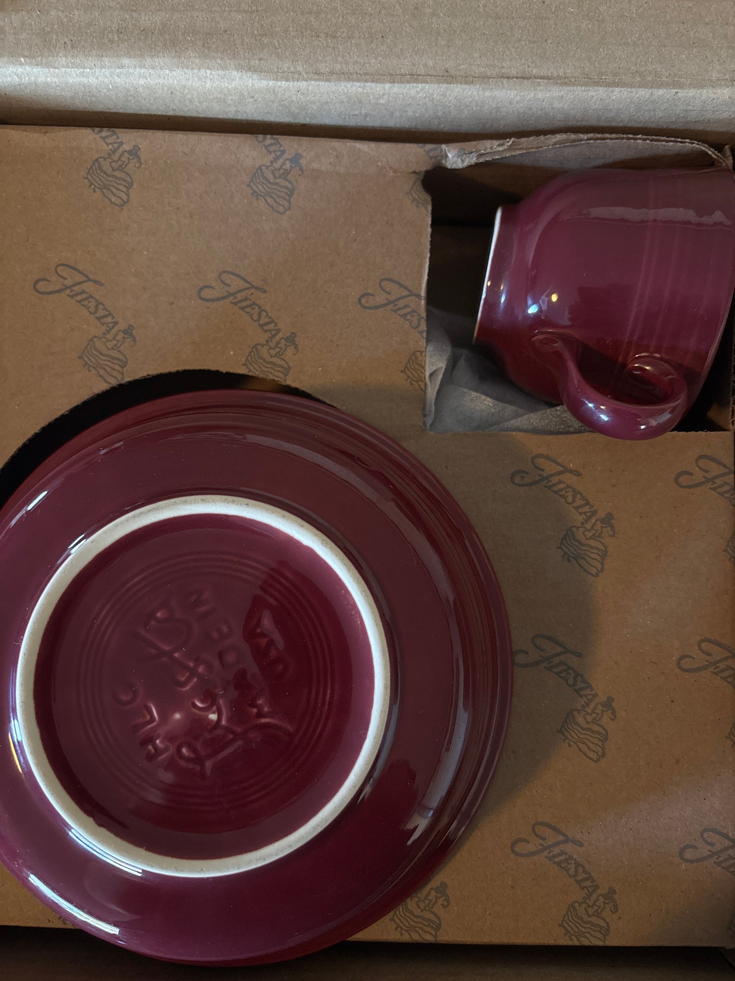 Fiesta® 5-Piece Place Setting – Claret (Retired Color)