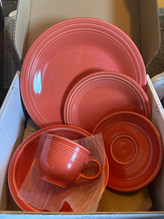 Fiesta Ware 5-Piece Place Setting – Persimmon (Retired Color)