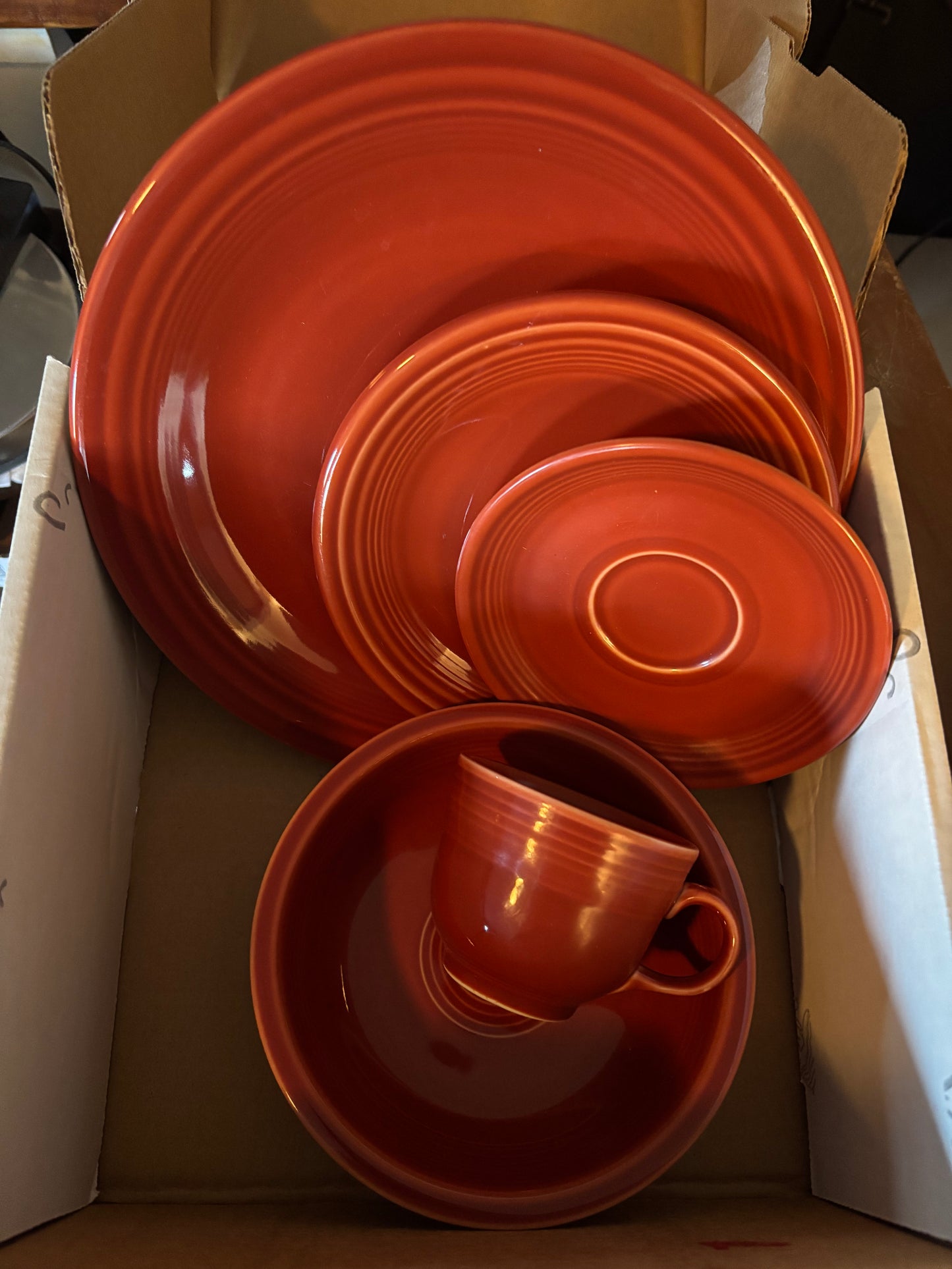 Fiesta® 5-Piece Place Setting – Paprika (Retired Color)