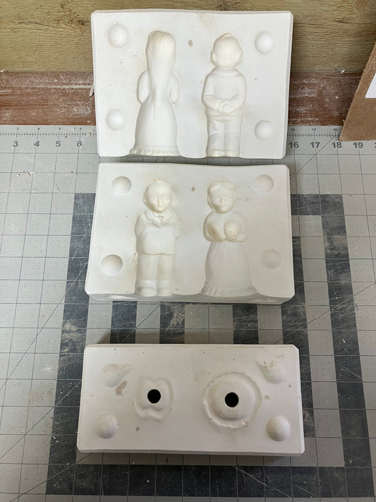 Kissing Couple (169) Ceramic Casting Mold